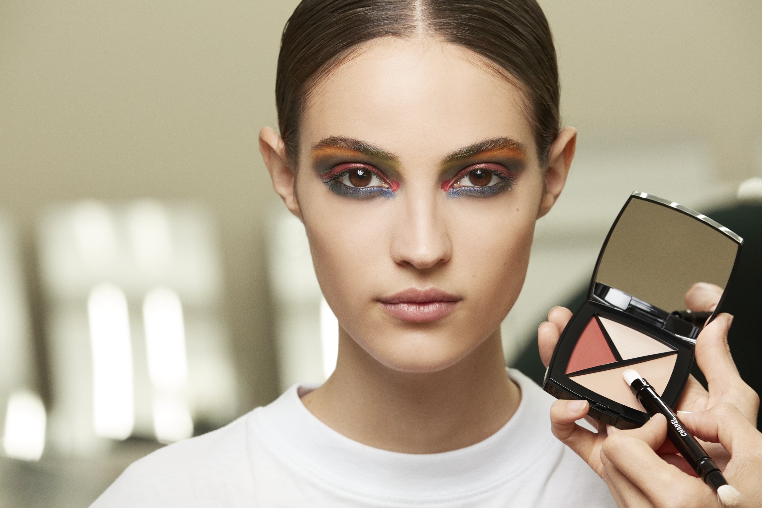 2017-18 Fall-Winter CHANEL Haute Couture Show Backstage - Makeup CHANEL